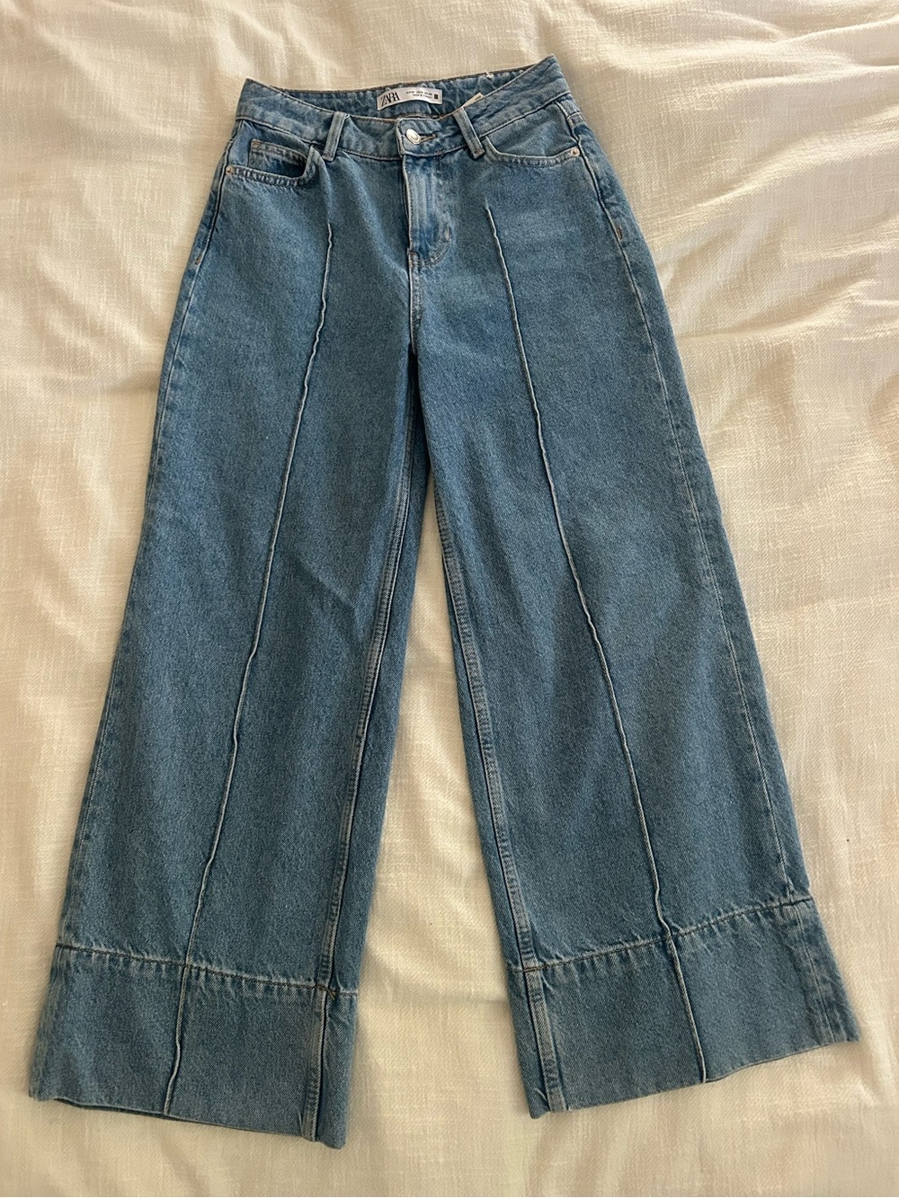 NEW ZARA Wide Leg Piped Blue Jeans. Size 0